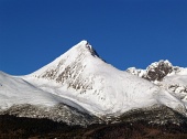 Majestátní vrchol Kriváň během zimy