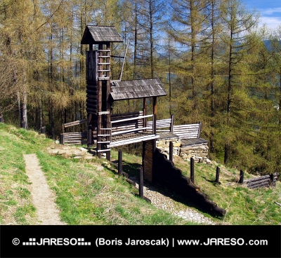 Dřevěné opevnění na Havránku, Slovensko