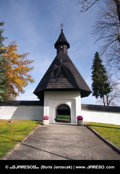 Brána do kostela v Tvrdošíně, Slovensko