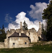 Sklabinský hrad a zámeček