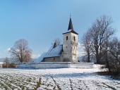 Zimní pohled na kostel Všech svatých v Ludrové
