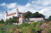 Bratislavský hrad na kopci nad Starým Městem