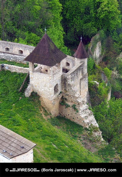 Opevnění Trenčínského hradu, Slovensko
