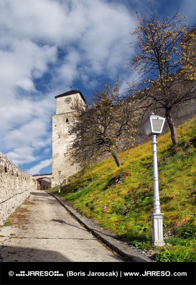 Hodinová věž na hradě Trenčín