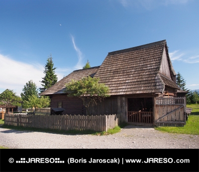 Historický dřevěný dům v Pribylině