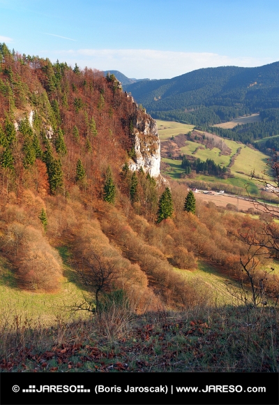 Výhled z tupé Skály na Slovensku